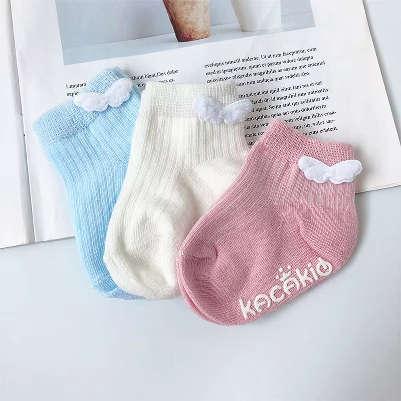 Cute Baby Socks Cotton Non Slip Baby Angel Wing Socks Little Boys Girls Kids Princess Crew Socks White Pink Blue Birthday Funny